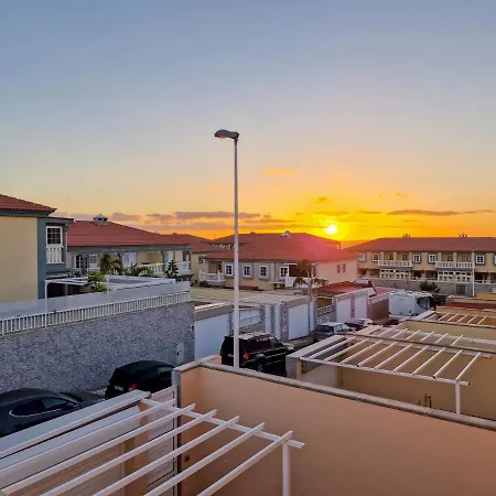 Casa vacanze Medano4you Allwaves *